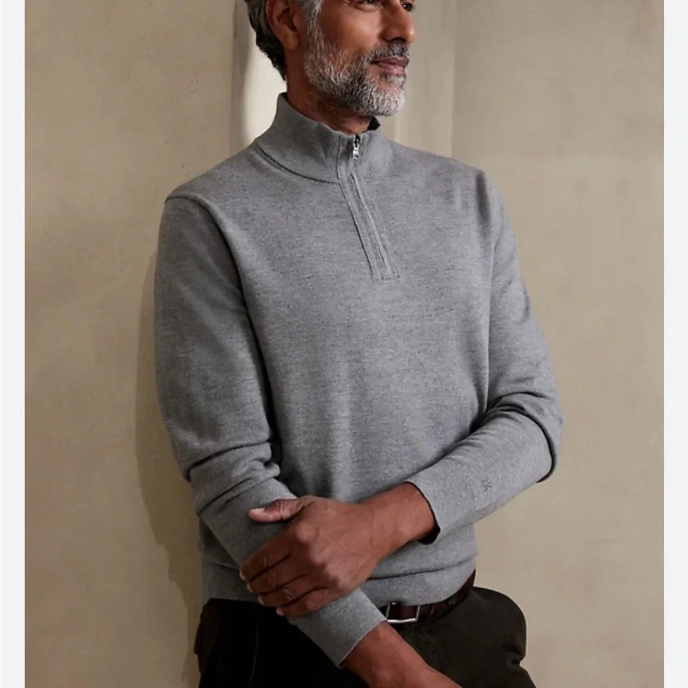 Banana Republic Men’s Merino Half Zip Sweater by Baruffa Charcoal Size‎ Large